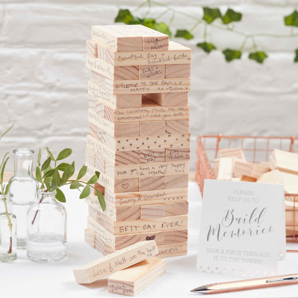 Holzbausteine als Alternative zu Hochzeitsgästebüchern